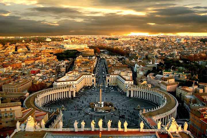 رم| شهر مجسمه‌ها و تاریخ 
