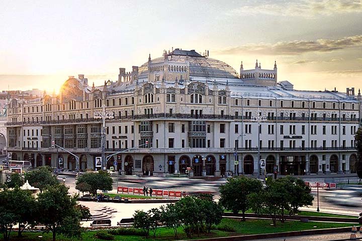 Metropol Hotel یکی از معروف‌ترین هتل‌های مسکو