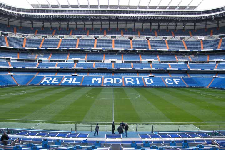 Estadio Santiago Bernabéu یکی از زیباترین و مدرن‌ترین ورزشگاه‌های دنیاست