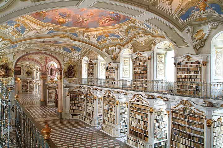 Library of Admont Abbey کتابخانه ای رویایی در مخملی سفید