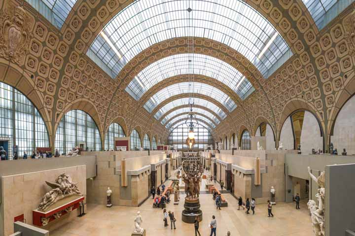 Musee d'Orsay موزه‌ای که آثار بزرگ نقاتشان امپرسیونیست مثل مانه، رنووار، سزان و...