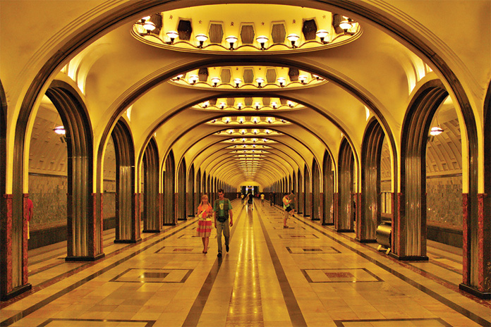 ایستگاه متروی مایاکوفسکایا | از زیبا‌ترین ایستگاه‌های مترو در مسکو 