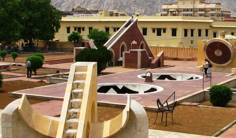 رصد‌خانه جانتار مانتار | جاذبه‌ای علمی و تاریخی در جیپور هند 
