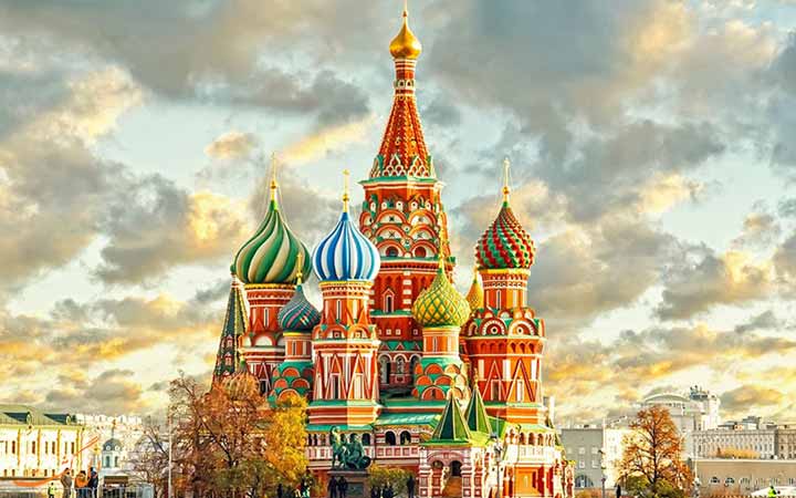 کاخ کرملین مسکو | از مشهور‌ترین بنا‌های تاریخی روسیه 